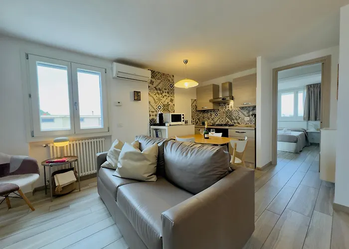 Ginevra In Apartment *